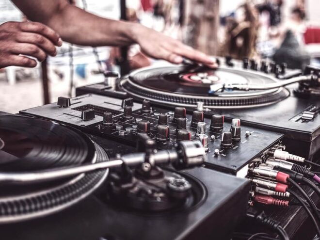 Immersive Musical Experience in Berlin Like Disc Jockey - What to Expect