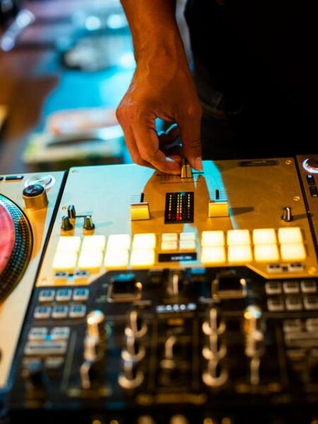 Immersive Musical Experience in Berlin Like Disc Jockey - Frequently Asked Questions