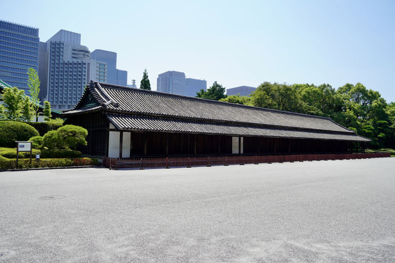 Imperial Palace East Garden and Heritage of Edo Castle Private Tour - What a private guide adds