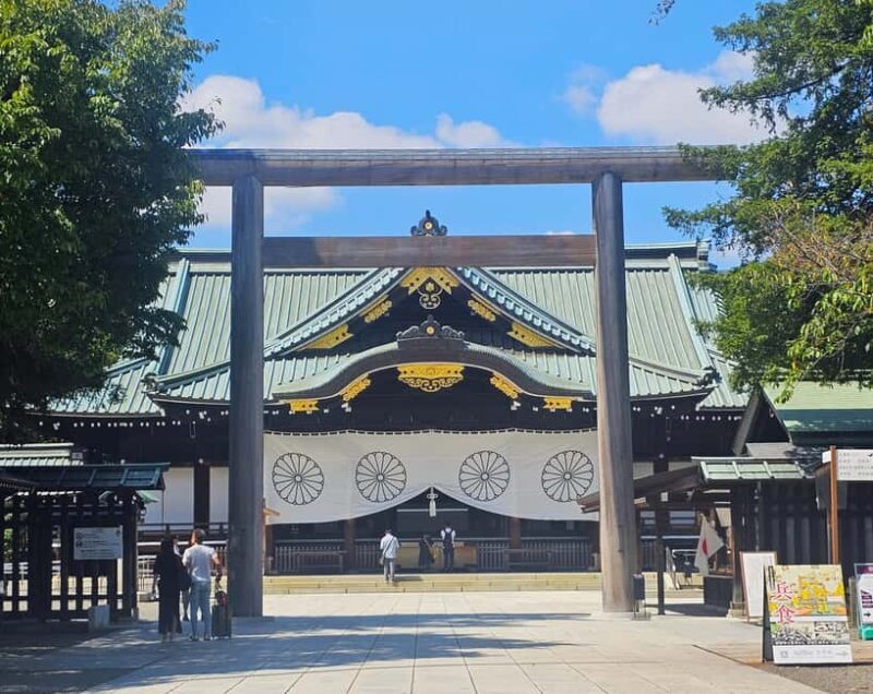 Imperial Palace Gardens and Surroundings - Walking Tour - Why This Tour Offers Great Value