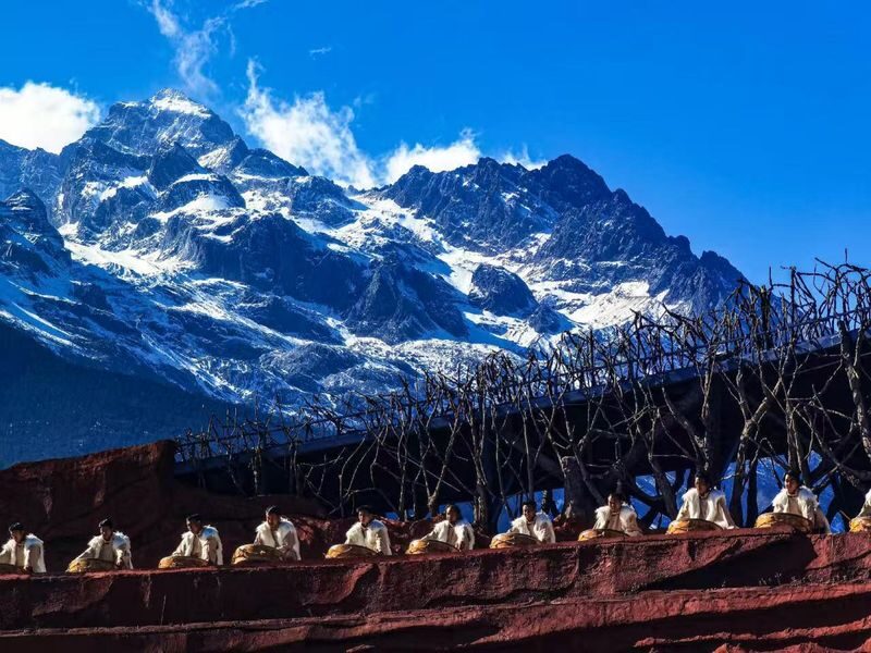 Impression of Lijiang - More than 500 local performers