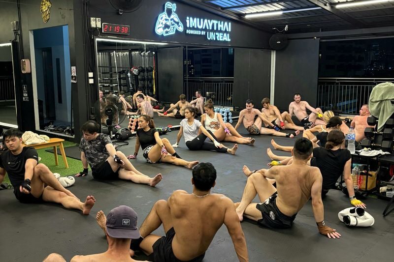 iMUAYTHAI (Thai Boxing) at Sukhumvit 24 Bangkok - The hand-wrap cost to know before you go