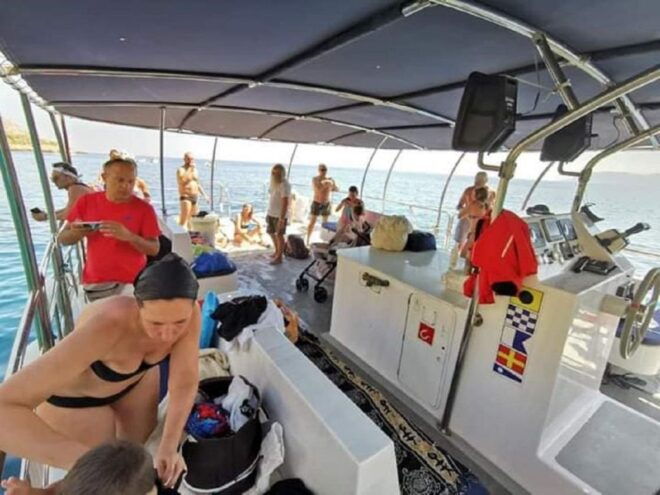 In Catamaran to Reserve Zingaro and Faraglioni Scopello - Restrictions and Logistics