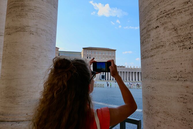 In-depth Guided Tour of St. Peters Basilica & Square - Use of Headsets for Enhanced Experience