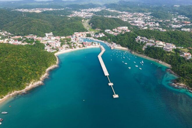In Huatulco: We Take You From Your Hotel to Visit the Beaches. - Panoramic Views and Attractions