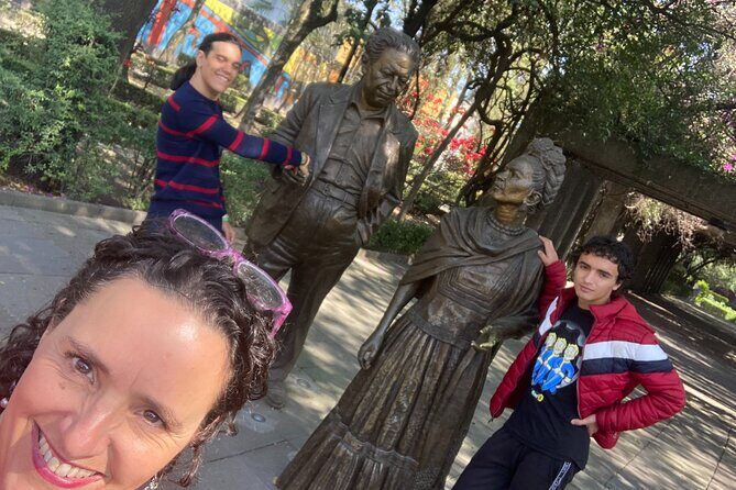 In the Footsteps of Frida Kahlo and Diego: Coyoacan and San Angel - The Tour Experience: A Step-by-Step Breakdown