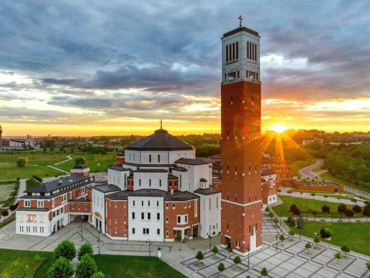IN THE FOOTSTEPS OF JOHN PAUL II. FULL TOUR WITH AUDIO GUIDE - Key Locations and Experiences