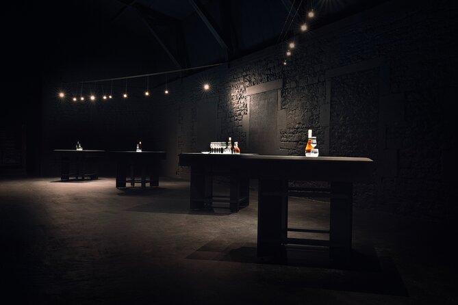 In the Heart of DUSSE - Sensory Experience - Sensory Initiation: Tasting in the Dark