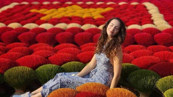 Incense Village, Hat Making, Lacquer & Train Street Full Day - Customer Feedback and Ratings
