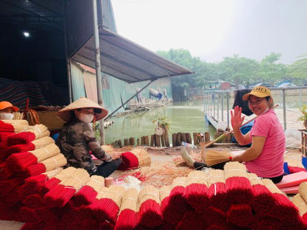 Incense Village, Hat Making, Lacquer & Train Street Full Day - Frequently Asked Questions