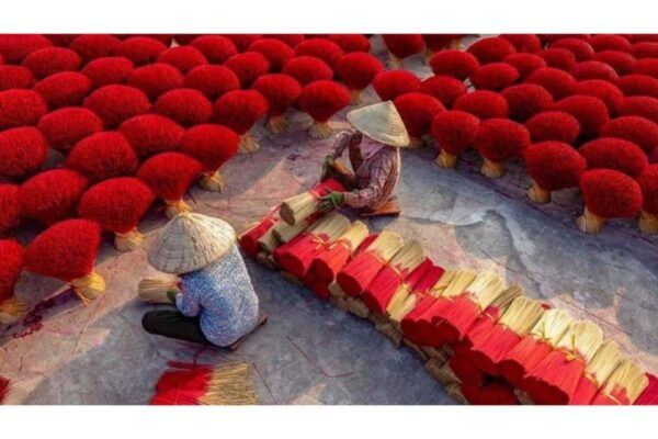 Incense Village & Perfume Pagoda Full Day Private Car - Local Interaction