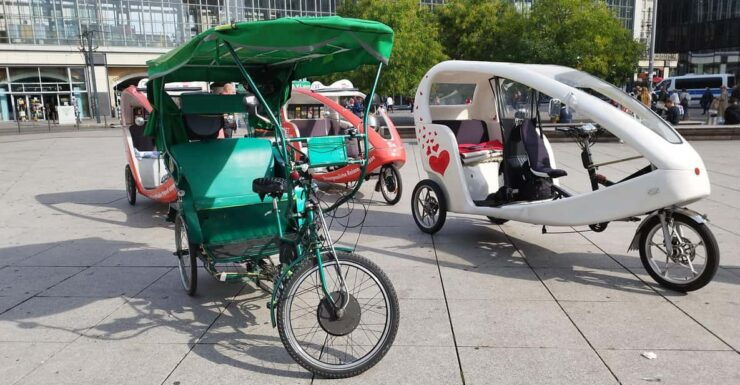 Inclusive Pick up to 10 Berlin Rickshaw up to 20 Person - Key Points