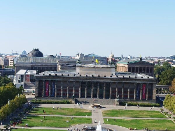 Inclusive Pick up to 10 Berlin Rickshaw up to 20 Person - Contact and Support