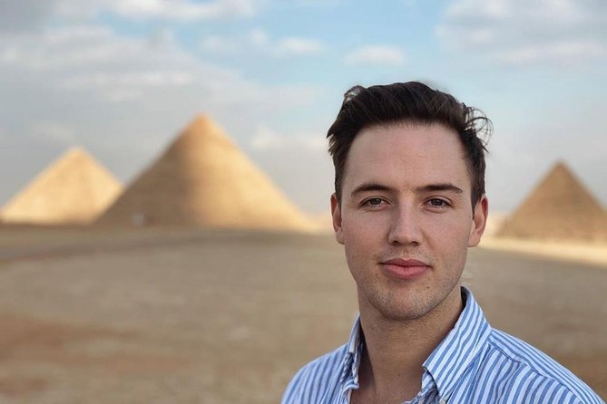 Inclusive Tour Giza Pyramids,Sphinx,Egyptian Museum,Bazaar, Pyramids View Lunch - Tour Guides
