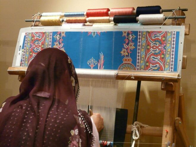 Indian Textile Tour - Tour Duration and Languages