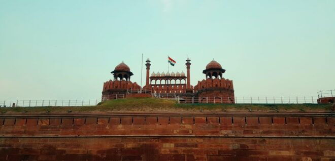 Indias Magic: an Exclusive Journey. - Inclusions