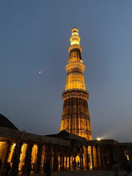Indias Magic: an Exclusive Journey. - The Sum Up