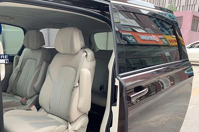 Indira Gandhi International Airport Chauffeur Service - FAQs