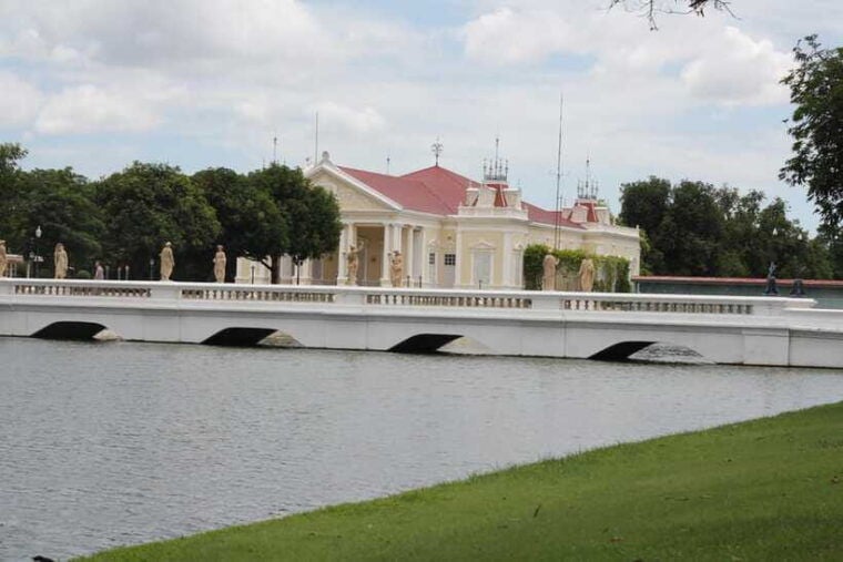 Individual 12 Hours Private Car Bangkok-Ayutthaya - Safety and Accessibility