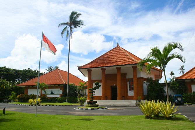 Indonesia: Museum Pasifika - Inclusions