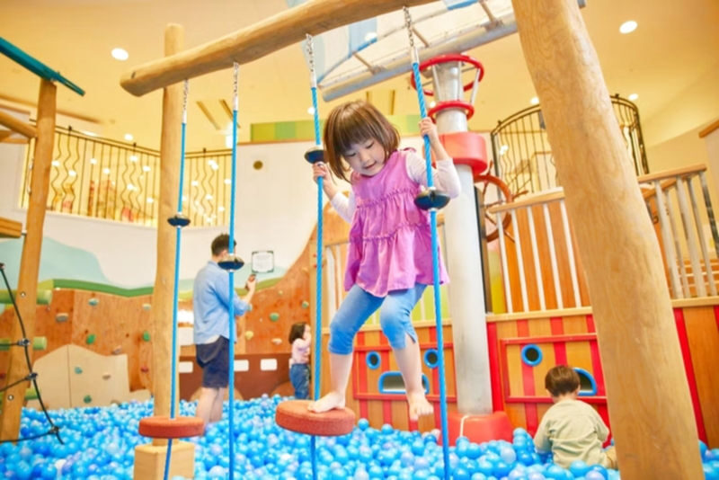 Indoor kids facility ASOBono! in Tokyo - Who will get the most from ASOBono!