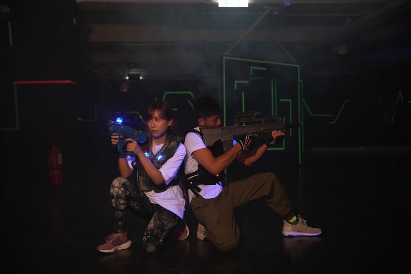 Indoor Painless Laser Tag Experience (Lai Chi Kok D2 store) - The laser tag: quick, active and painless