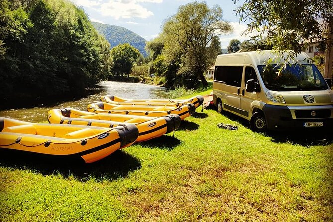 Inflatable Raft Rental to Hron River - 4. Price and Group Size