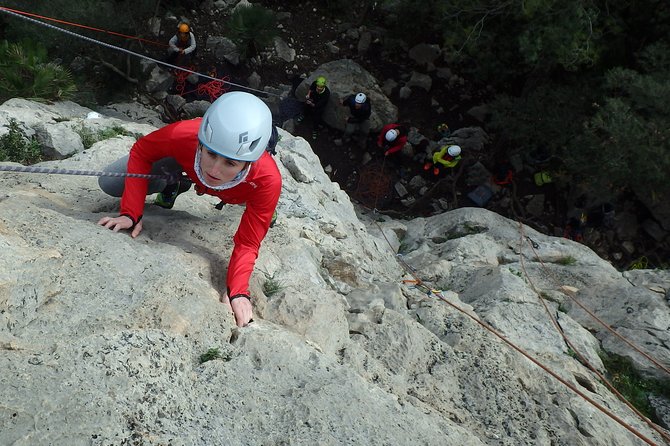 Initiation Course to Sport Climbing - Basic Techniques for Sport Climbing