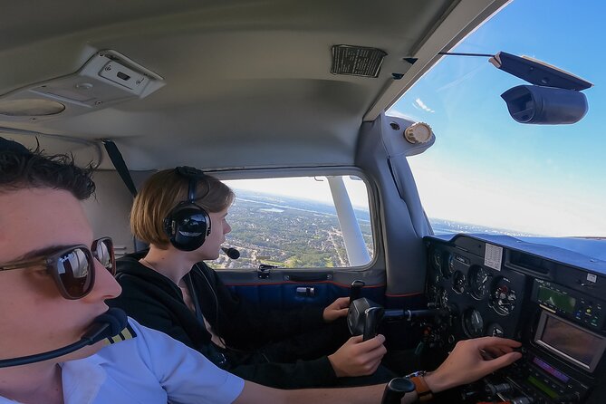 Initiation to Airplane Piloting in Gatineau-Ottawa - Choosing the Right Flight Training Program