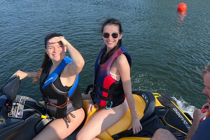 Initiation Wakeboard, Water Ski, Towed Buoy - Benefits of Wakeboarding and Water Skiing