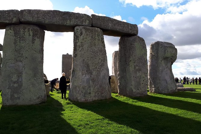 Inner Circle Access of Stonehenge Including Bath and Lacock Day Tour From London - Reviews and Testimonials