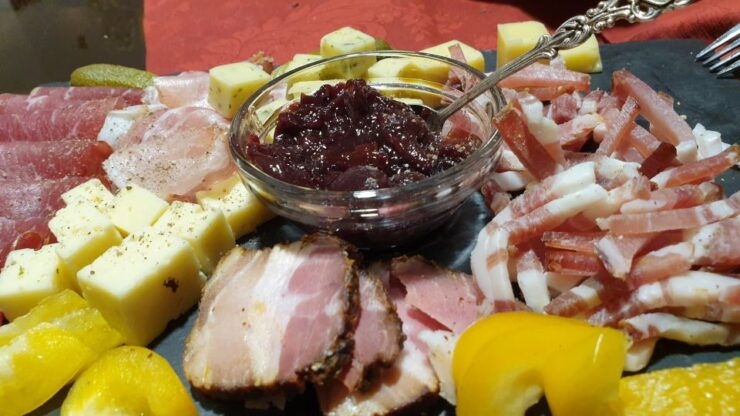 Innsbruck: Food Walking Tour With a Licensed Guide - Experience
