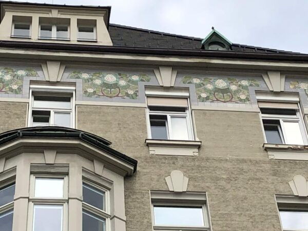 Innsbruck: Innsbruck`s Modern Style or Art Nouveau - Discovering Unexpected Architectural Gems