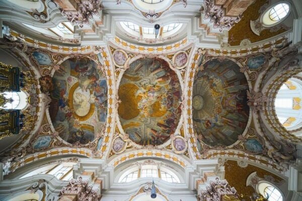 Innsbruck: Private History Tour With a Local Expert - Reservation and Payment Options
