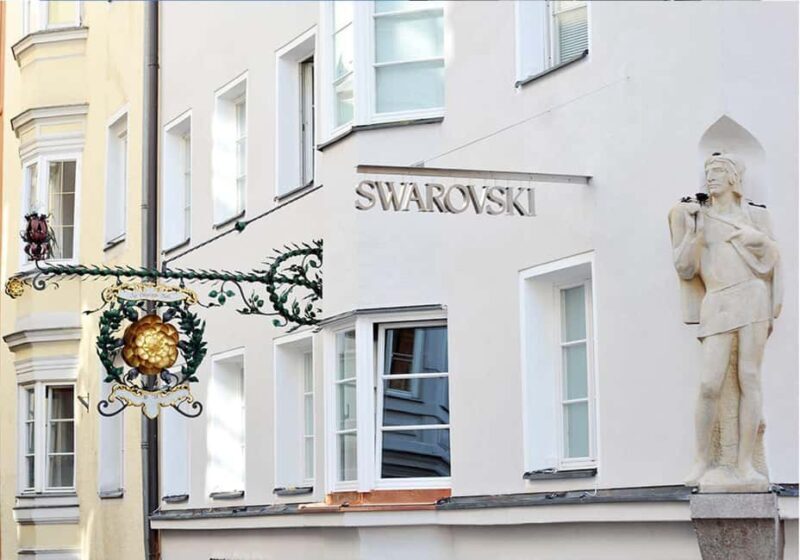 Innsbruck: Swarovski Exclusive Guided Tour with Drink & Gift - The Exclusive Crystal Gift