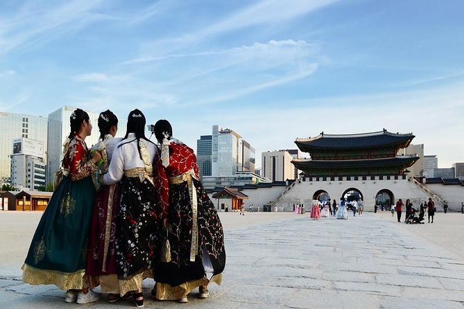 Insadong / Gyeongbok Palace / Hanok Village / Gwangjang Market (Korea Day Tour) - Insadong: A Vibrant Cultural Hub