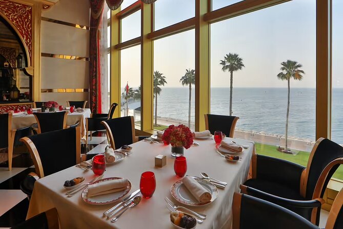Inside Burj Al Arab Tour and Buffet Lunch or Dinner With Transfer - Tour Highlights