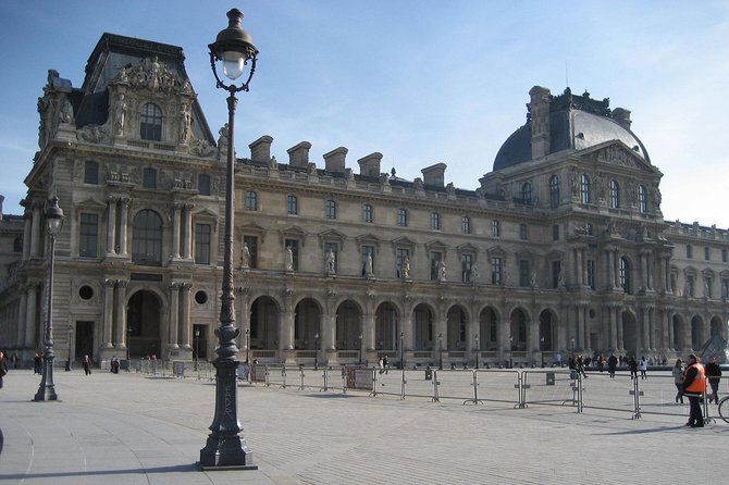 Inside Musee Du Louvre and the Tuileries Garden Private Tour - Meeting and Pickup Information
