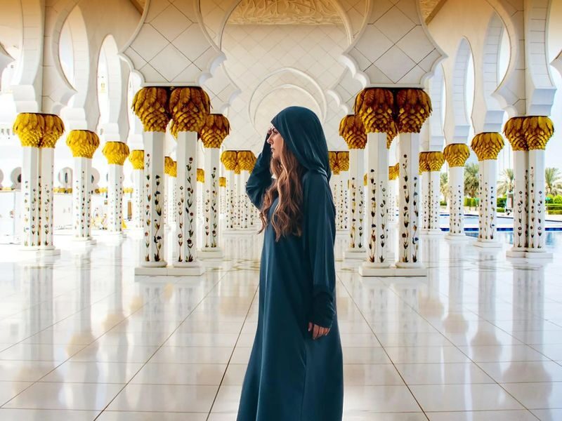 Inside Sheikh Zayed Mosque Walking Tour in Abu Dhabi - Is the price worth paying?