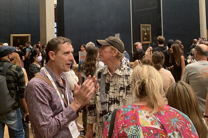 Insider Louvre: From a Royal Palace to a Museum - Famous Works: Mona Lisa and Venus of Milo