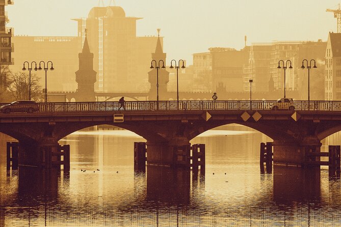 Insightful Berlin and Glienicke Walking Tour - Notable Landmarks and Monuments