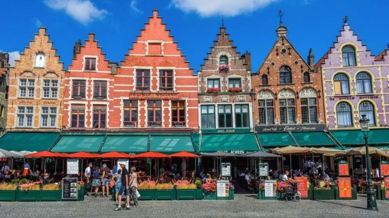 Inspiring Bruges  Family Walking Tour - Exploring Bruges through a Family Lens