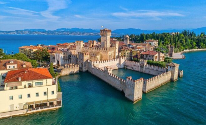 Inspiring Family Walking Tour in Sirmione - Meeting Point