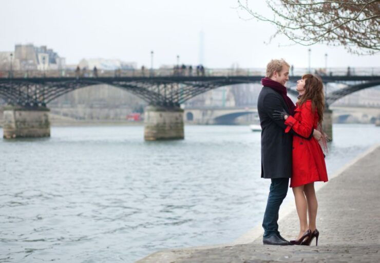 Inspiring Paris Walking Tour for Couples - Historical Inspiration