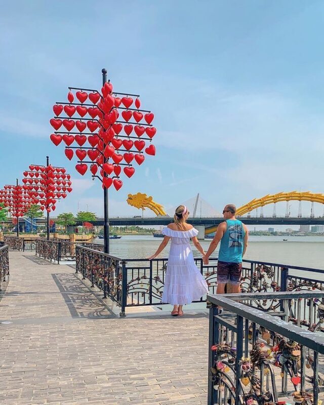 Instagram Cafe Tour in Da Nang - The city stop between cafes