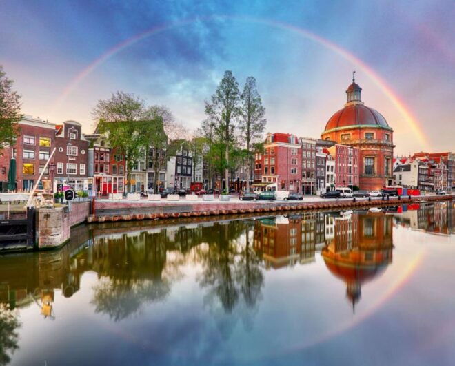 Instagram Photo Shoot in Amsterdam With a Photographer - The Sum Up