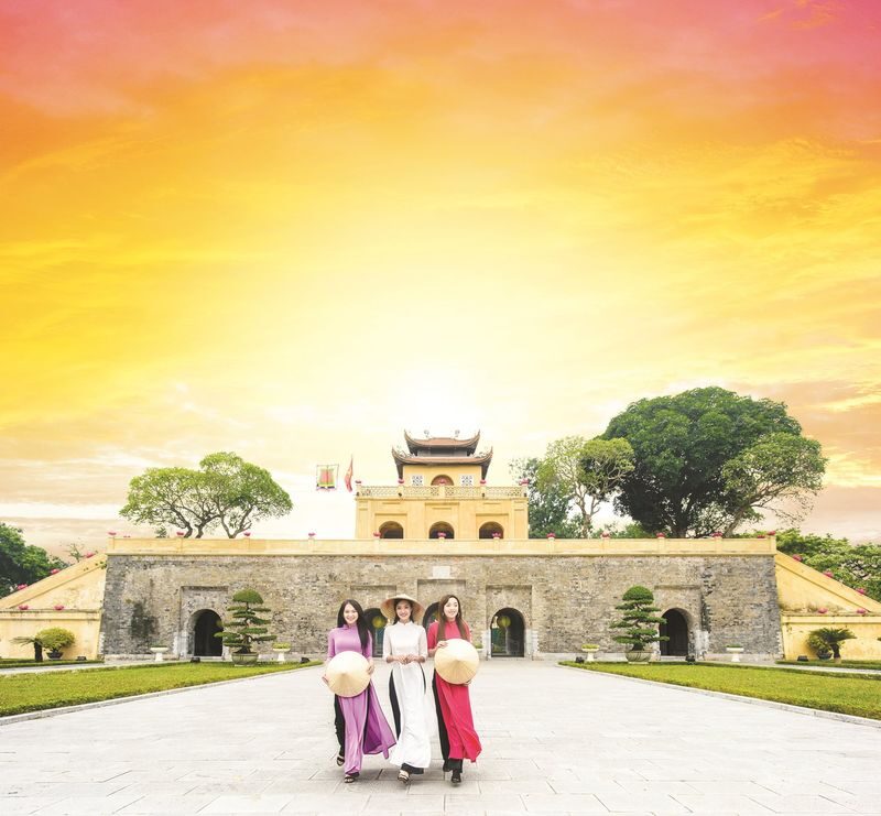 Instagram Quang Phu Cau Incense Village-Thang Long Imperial Citadel - Guides, photos, and the feel of the trip