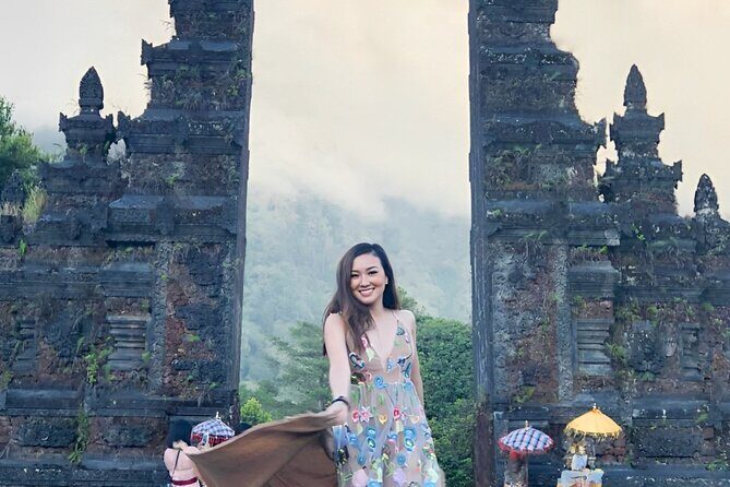 Instagram Tour : Banyumala Waterfall - Handara Heaven Gate - Ulundanu Temple - FAQ