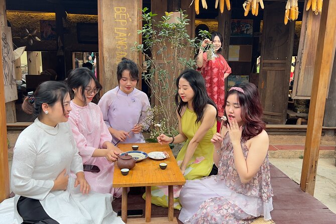 Instagram Tour Duong Lam Ancient Village With Train Street Visit - Tips for an Amazing Instagram Tour