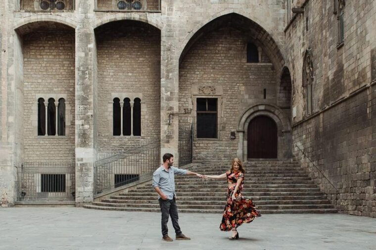 Instagram Tour of Barcelona With a Private Photographer - Common Questions